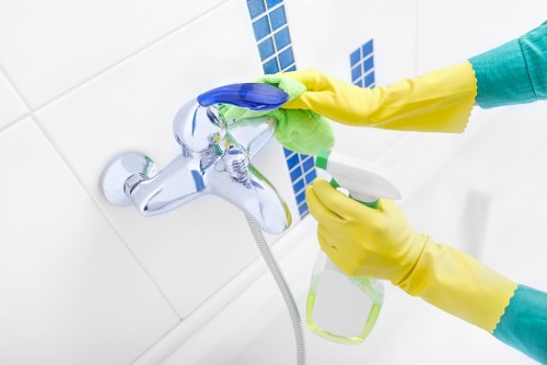 Commercial cleaning company in Bayswater maintaining an office space